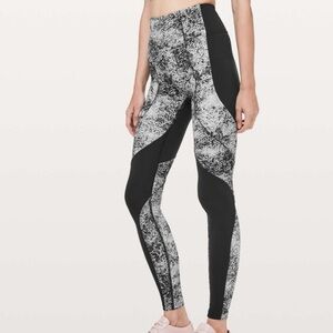 Lululemon Sweat & Repeat Tight 28” Black/Serigraph Starlight Legging EUC Size: 8